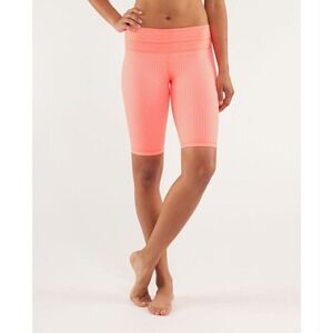 Lululemon Reverse Groove Bike Short Women's 4 Tall Coral Stripe Athletic Stretch
